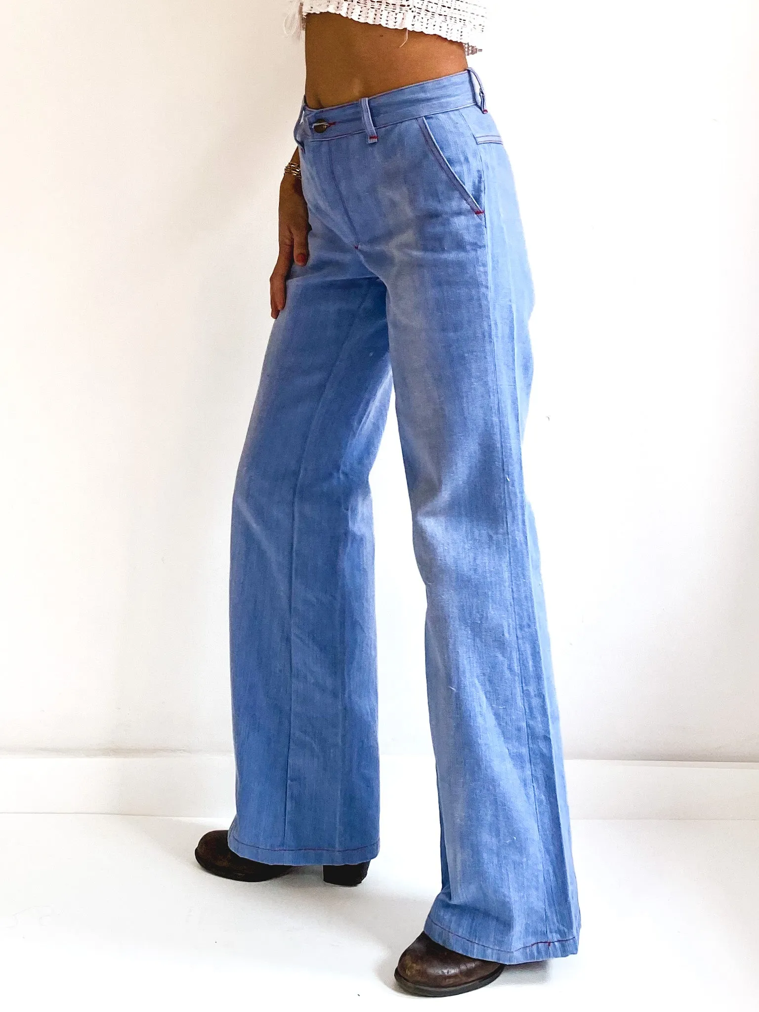 70s vintage light blue washed bell bottom jeans XS-S