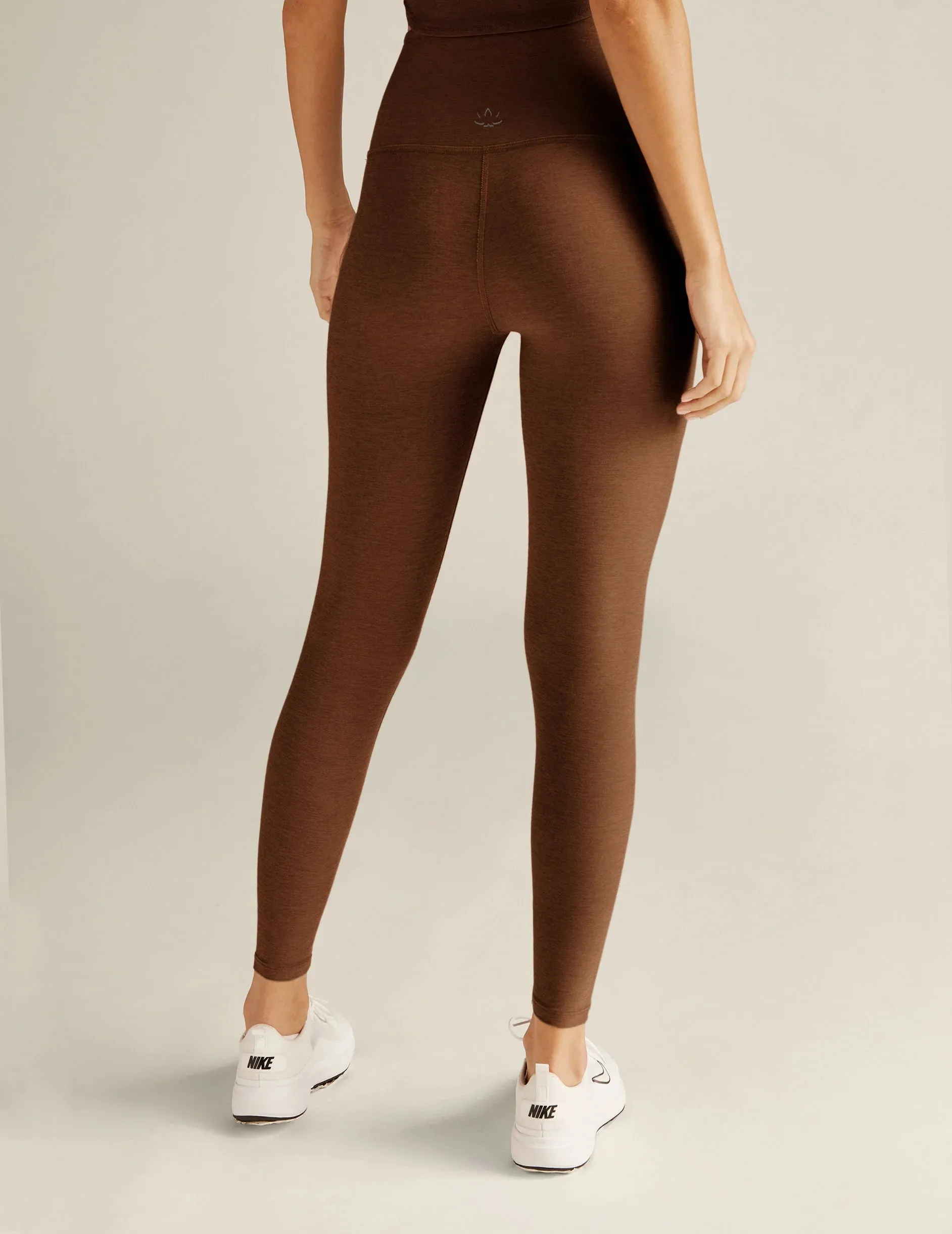 Beyond Yoga Caught In The Midi Legging - Bold Mocha Heather