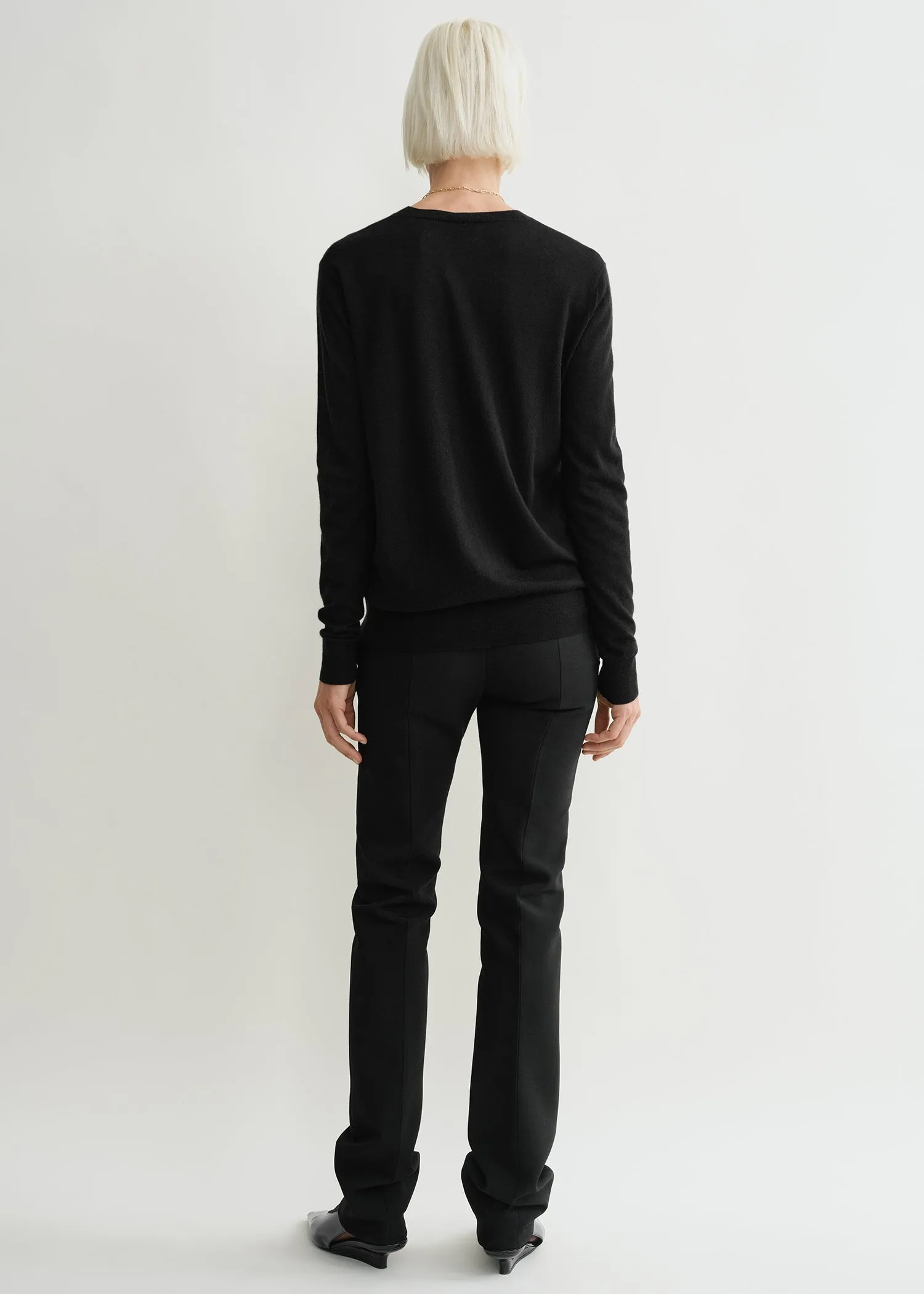 Fine crew-neck knit black