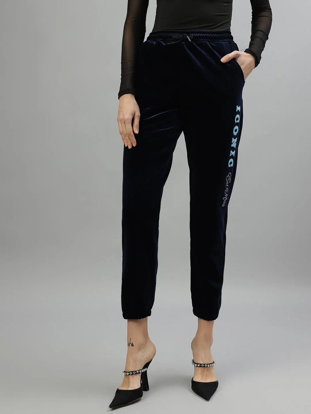 Iconic Women Navy Blue Solid Regular Fit Mid-Rise Trackpant