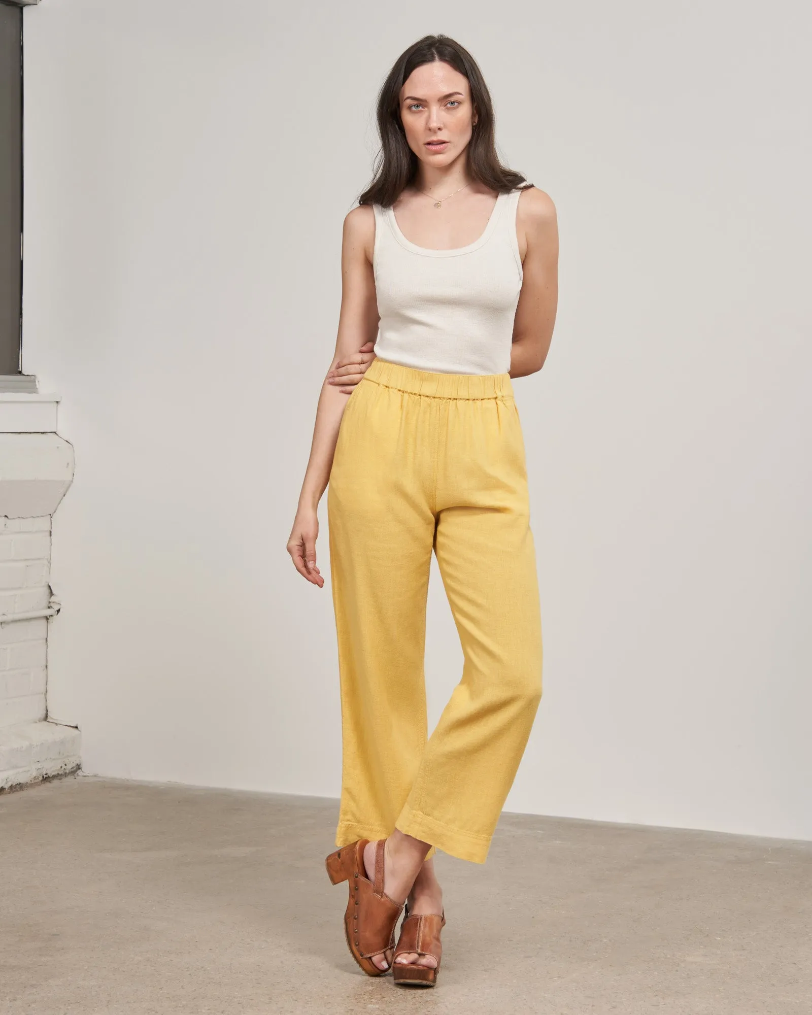 Linen Pull-On Pant