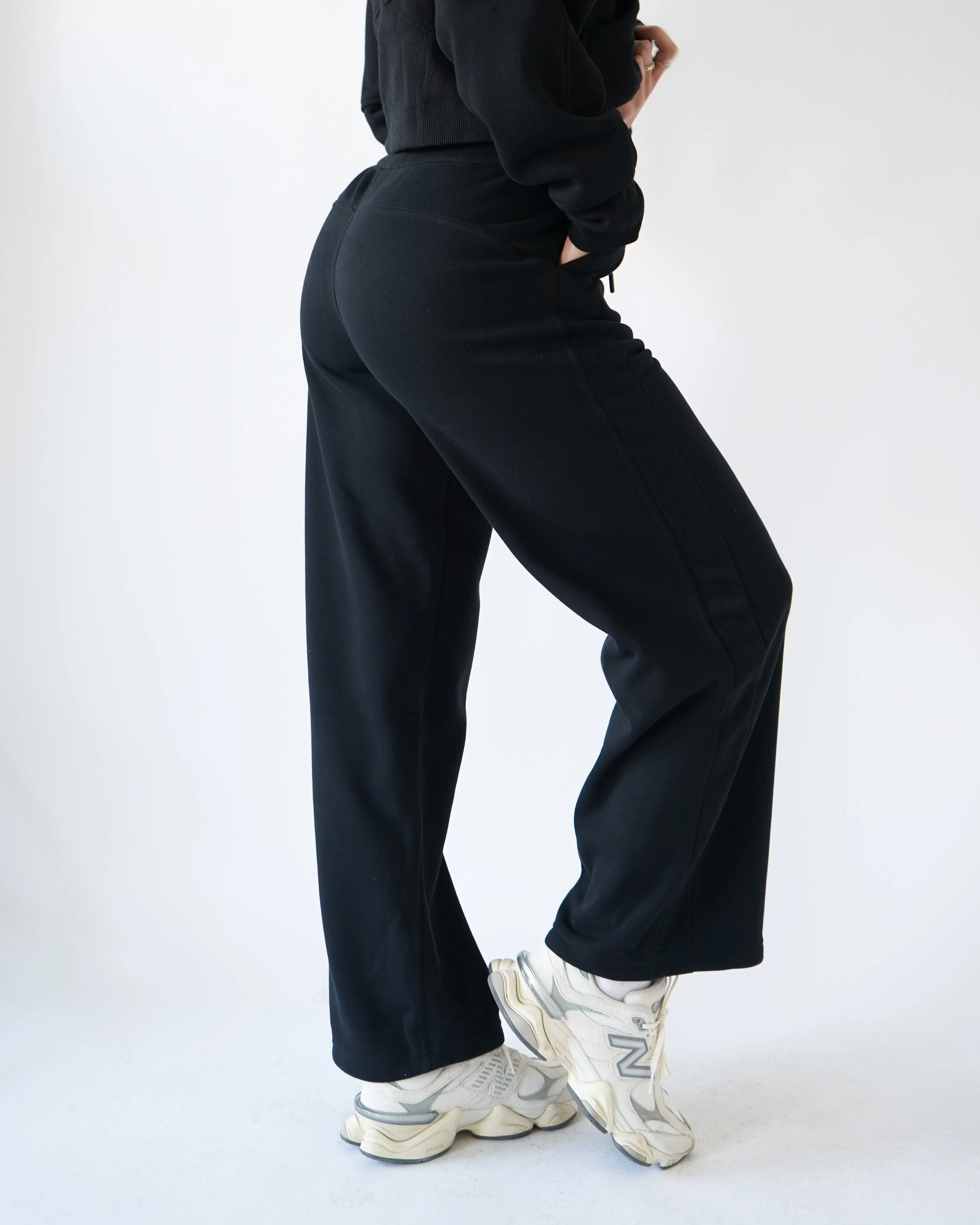 Lounge Straight-leg Sweatpants - Black