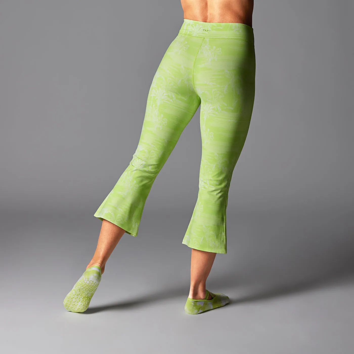 TaviSculpt™ High Waisted Crop Flare Leggings