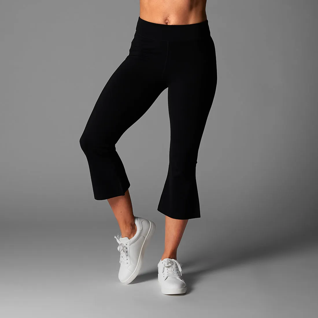 TaviSculpt™ High Waisted Crop Flare Leggings