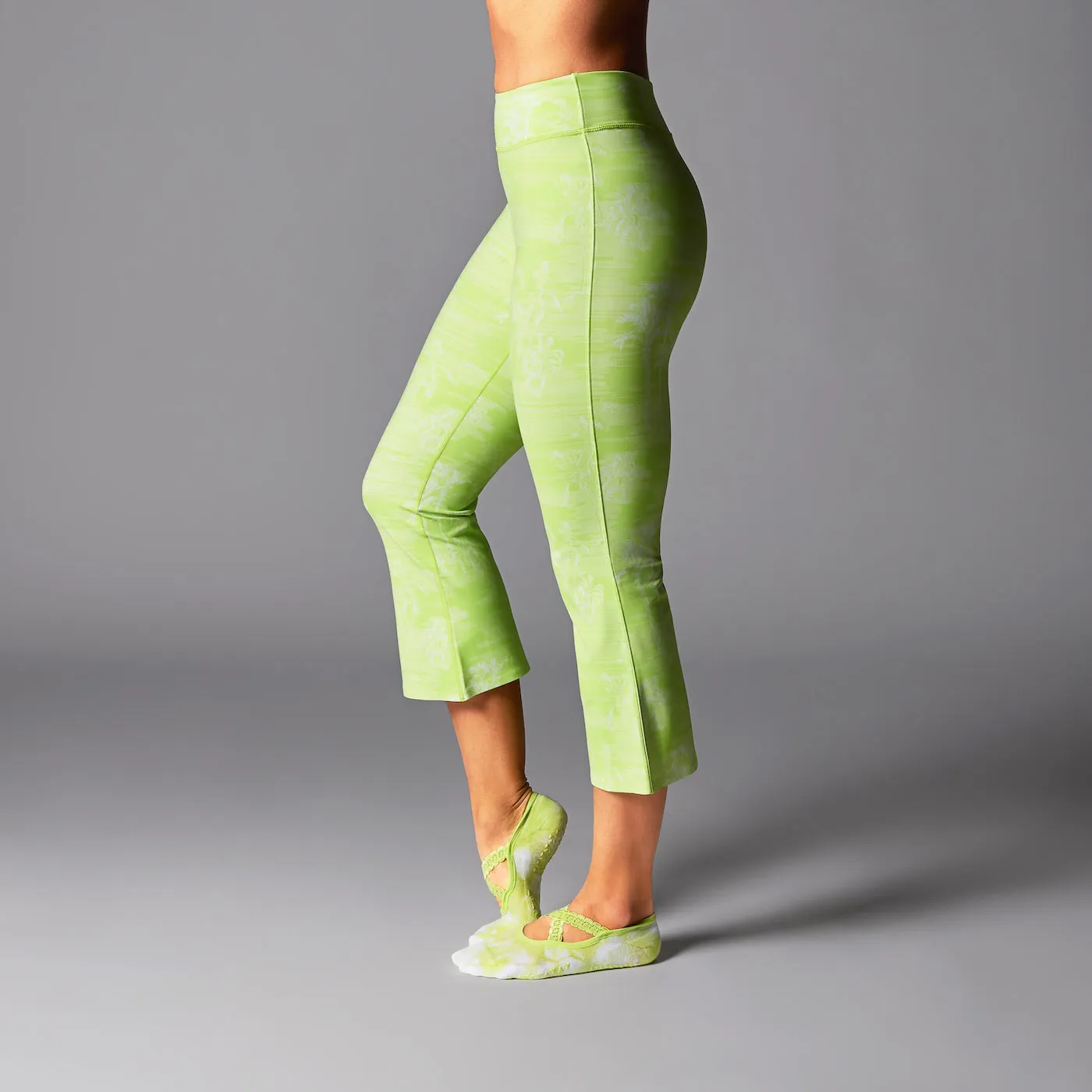 TaviSculpt™ High Waisted Crop Flare Leggings