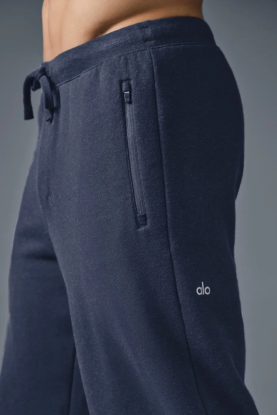 Triumph Restore Sweatpant - Navy