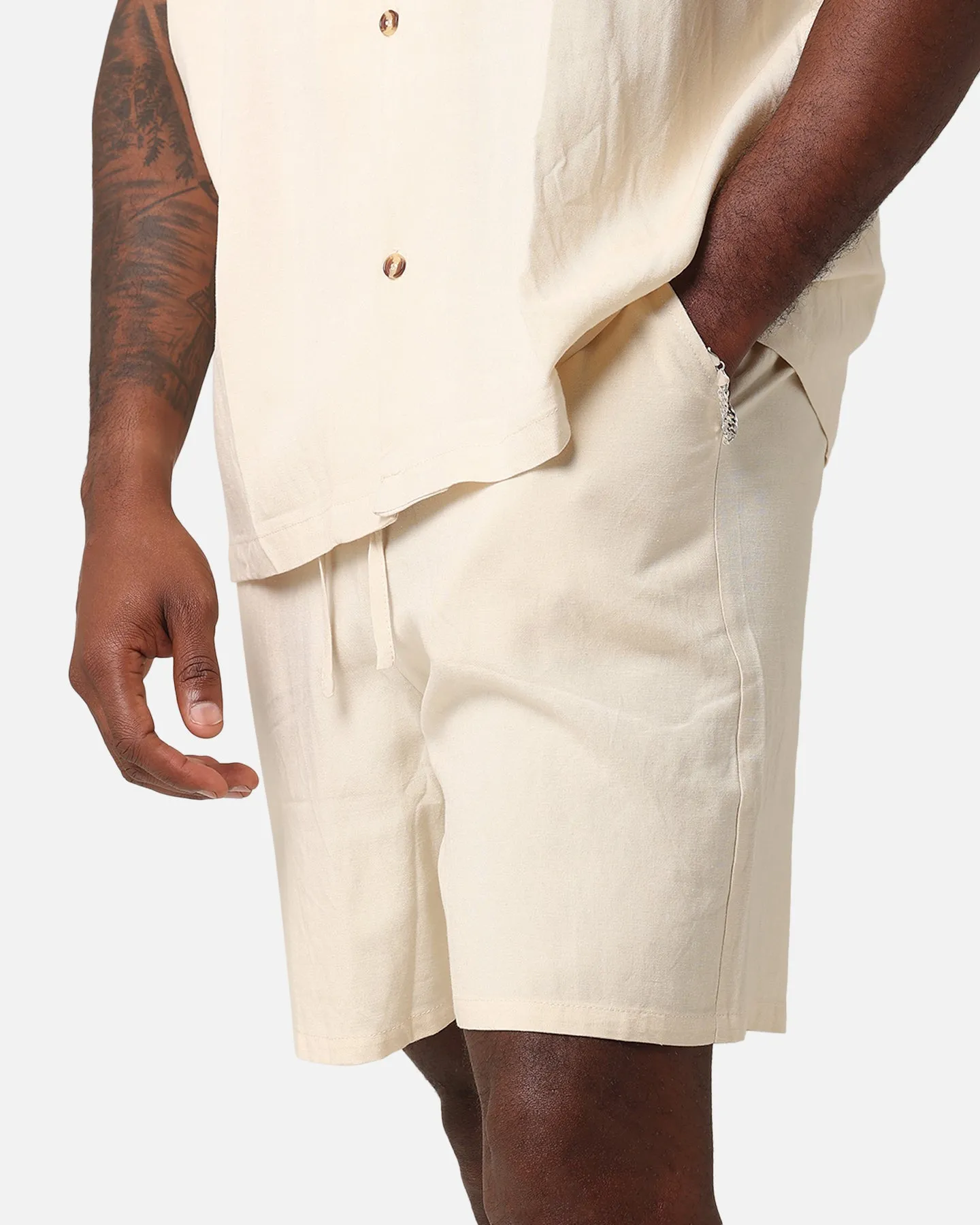 XXIII Ezrah Linen Shorts Off White