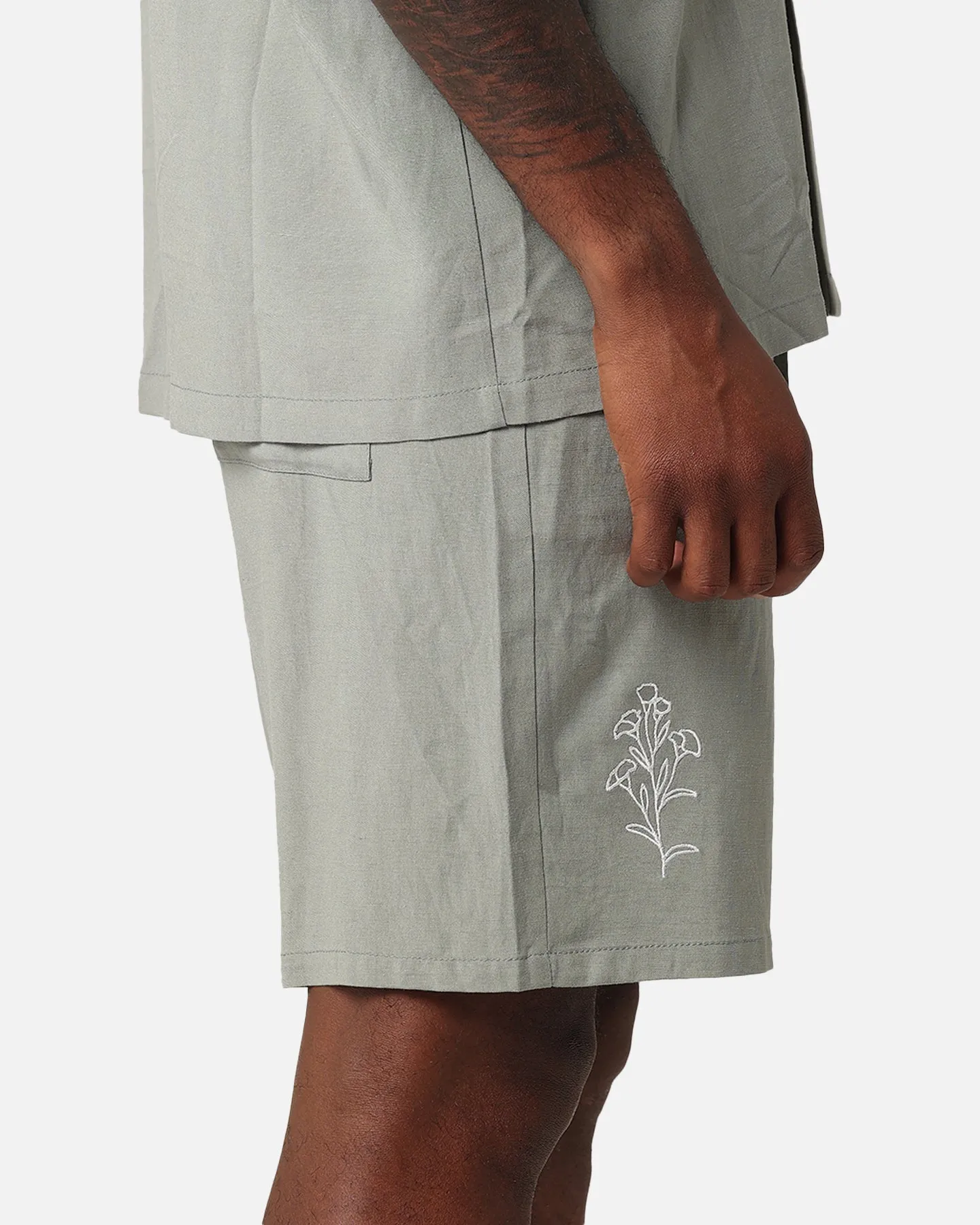 XXIII Serene Linen Shorts Sage Green